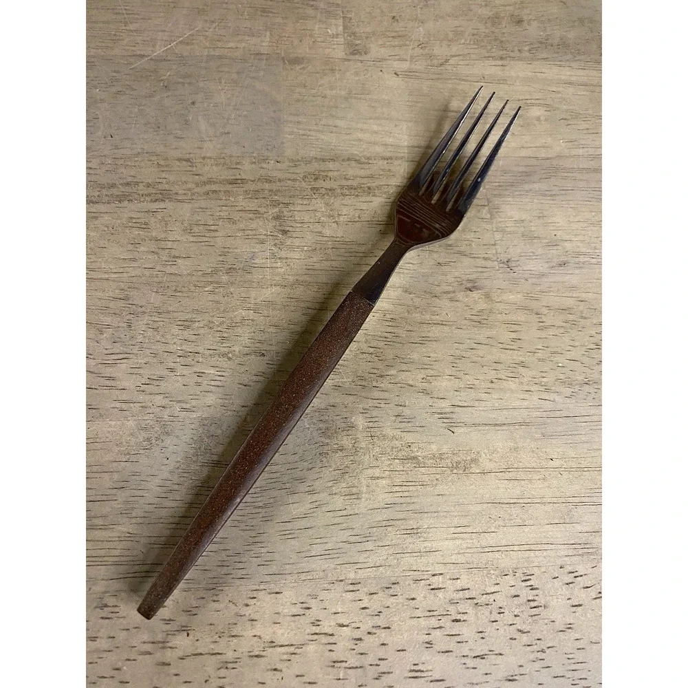 EKCO ETERNA CANOE MUFFIN MCM Dinner Fork 7 5/8